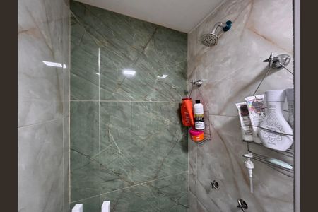 Apartamento à venda com 60m², 2 quartos e 1 vaga Apartamento à venda com 60m², 2 quartos e 1 vagaBanheiro Social