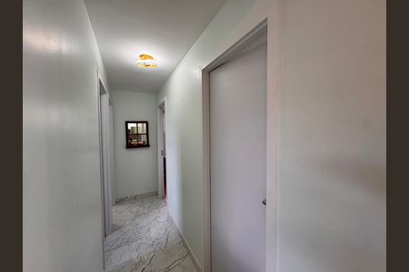 Apartamento à venda com 60m², 2 quartos e 1 vaga Apartamento à venda com 60m², 2 quartos e 1 vagaCorredor