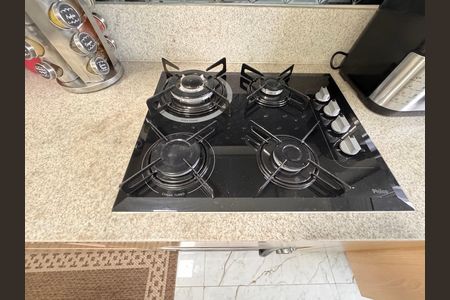 Apartamento à venda com 60m², 2 quartos e 1 vaga Apartamento à venda com 60m², 2 quartos e 1 vagaCozinha e Área de Serviço