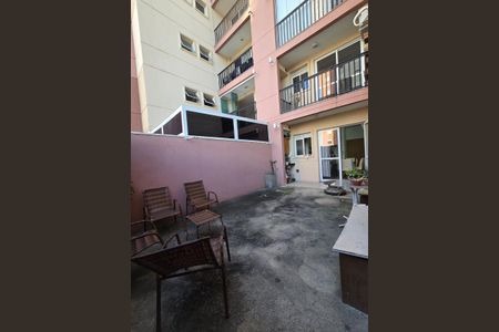Apartamento à venda com 104m², 2 quartos e 1 vaga Apartamento à venda com 104m², 2 quartos e 1 vagaÁrea externa