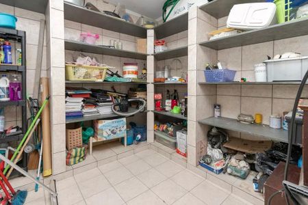 Casa à venda com 220m², 4 quartos e 3 vagas