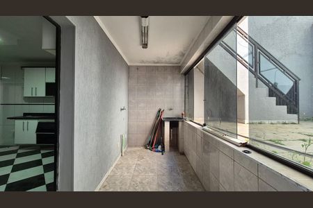 Casa para alugar com 227m², 3 quartos e 2 vagas Casa para alugar com 227m², 3 quartos e 2 vagasArea de serviço