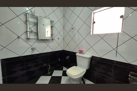 Casa para alugar com 227m², 3 quartos e 2 vagas Casa para alugar com 227m², 3 quartos e 2 vagasBanheiro da suíte