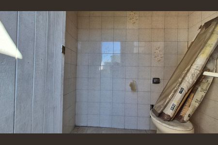 Casa para alugar com 227m², 3 quartos e 2 vagas Casa para alugar com 227m², 3 quartos e 2 vagasBanheiro
