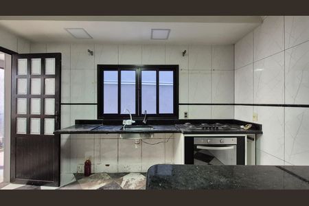 Casa para alugar com 227m², 3 quartos e 2 vagas Casa para alugar com 227m², 3 quartos e 2 vagasCozinha