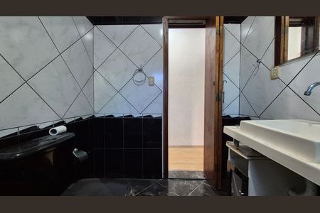 Casa para alugar com 227m², 3 quartos e 2 vagas Casa para alugar com 227m², 3 quartos e 2 vagasBanheiro