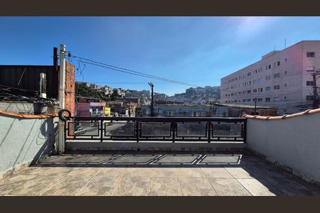 Area externa de casa para alugar com 3 quartos, 227m² em Jardim Irene, Santo André