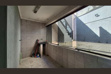 Casa para alugar com 227m², 3 quartos e 2 vagas Casa para alugar com 227m², 3 quartos e 2 vagasArea de serviço
