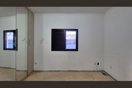 Casa para alugar com 227m², 3 quartos e 2 vagas Casa para alugar com 227m², 3 quartos e 2 vagasSuíte