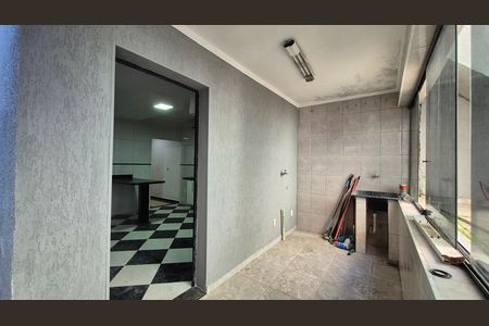 Casa para alugar com 227m², 3 quartos e 2 vagas Casa para alugar com 227m², 3 quartos e 2 vagasArea de serviço