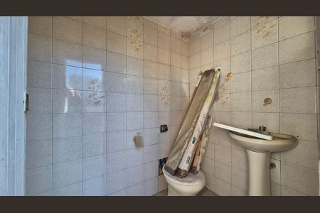 Casa para alugar com 227m², 3 quartos e 2 vagas Casa para alugar com 227m², 3 quartos e 2 vagasBanheiro