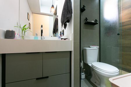 Banheiro de apartamento à venda com 3 quartos, 57m² em Vila Moreira, São Paulo