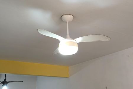 Studio para alugar com 38m², 0 quarto e 1 vaga Studio para alugar com 38m², 0 quarto e 1 vagaKitnet