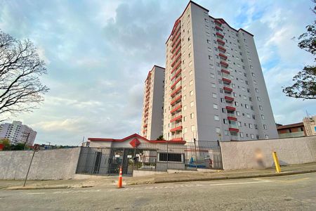 Apartamento para alugar com 61m², 3 quartos e 1 vaga Apartamento para alugar com 61m², 3 quartos e 1 vagaFachada
