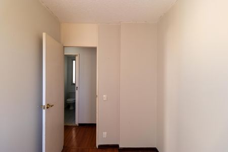 Apartamento para alugar com 70m², 3 quartos e 1 vagaQuarto 01