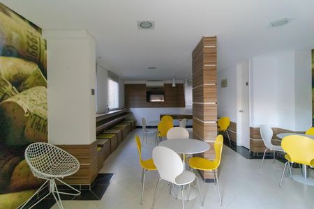 Apartamento para alugar com 70m², 3 quartos e 1 vagaÁrea comum - Salão de festas