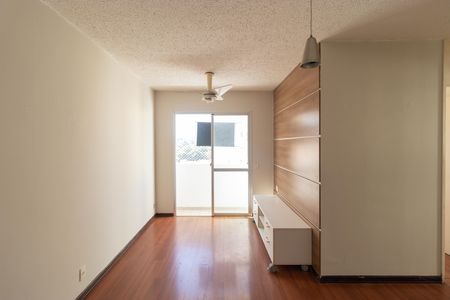 Apartamento para alugar com 70m², 3 quartos e 1 vagaSalas