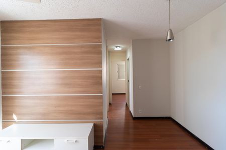 Apartamento para alugar com 70m², 3 quartos e 1 vagaSalas