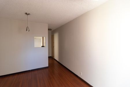 Apartamento para alugar com 70m², 3 quartos e 1 vagaSalas