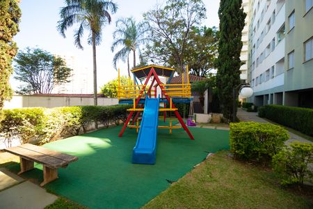 Apartamento para alugar com 70m², 3 quartos e 1 vagaÁrea comum - Playground