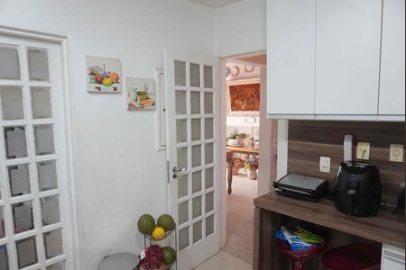 Cozinha de casa de condomínio à venda com 2 quartos, 320m² em Residencial Tres (alphaville), Santana de Parnaíba