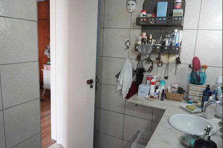 Banheiro da Suíte 1 de casa de condomínio à venda com 2 quartos, 320m² em Residencial Tres (alphaville), Santana de Parnaíba