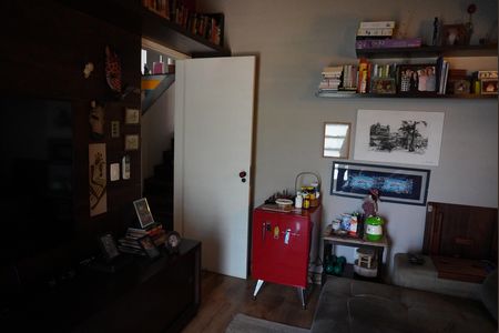 Sala intíma de casa de condomínio à venda com 2 quartos, 320m² em Residencial Tres (alphaville), Santana de Parnaíba