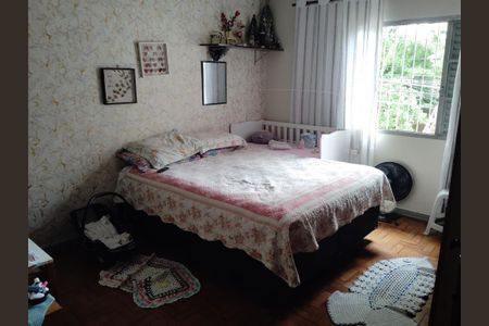 Foto 14 de casa à venda com 4 quartos, 190m² em Parque Fongaro, São Paulo