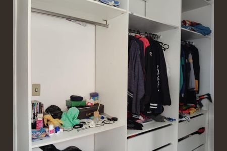 Foto 10 de casa à venda com 4 quartos, 190m² em Parque Fongaro, São Paulo