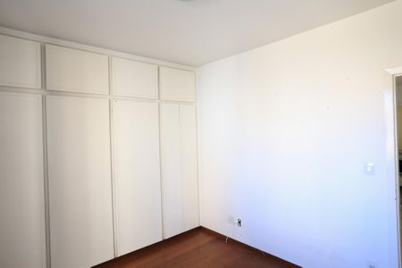 Apartamento para alugar com 120m², 3 quartos e 1 vagaQuarto