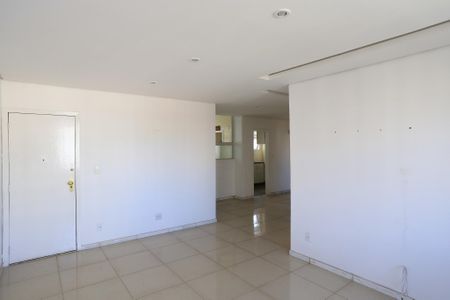 Apartamento para alugar com 120m², 3 quartos e 1 vagaSala
