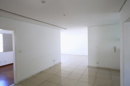 Apartamento para alugar com 120m², 3 quartos e 1 vagaSala