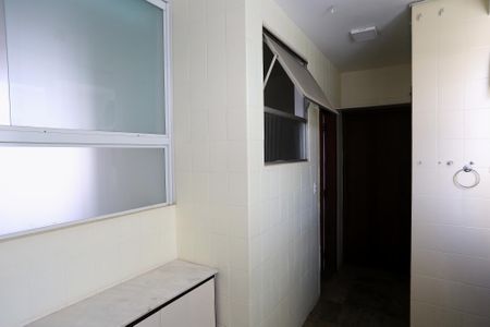 Apartamento para alugar com 120m², 3 quartos e 1 vagaÁrea de Serviço