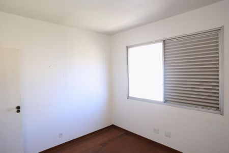 Apartamento para alugar com 120m², 3 quartos e 1 vagaQuarto