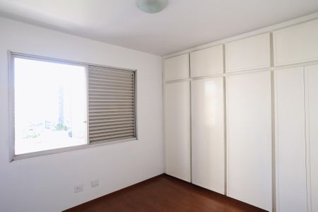 Apartamento para alugar com 120m², 3 quartos e 1 vagaQuarto