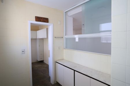 Apartamento para alugar com 120m², 3 quartos e 1 vagaÁrea de Serviço