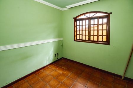 Casa para alugar com 3 quartos, 78m² em Santa Monica, Belo Horizonte