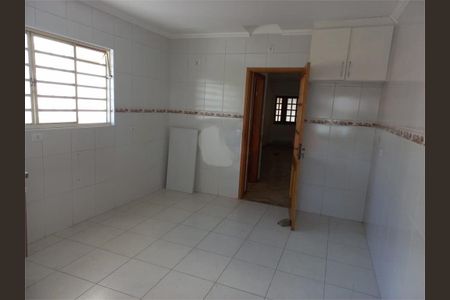 Casa à venda com 3 quartos, 125m² em Vila Carlu, São Paulo