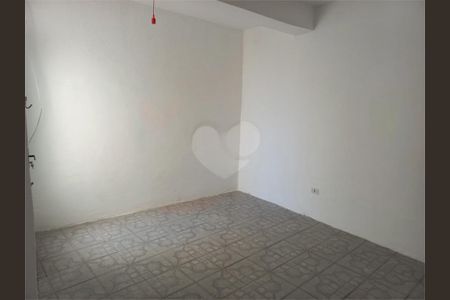 Casa à venda com 3 quartos, 125m² em Vila Carlu, São Paulo