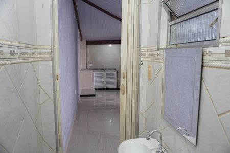 Casa para alugar com 30m², 1 quarto e sem vagaBanheiro