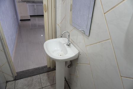 Casa para alugar com 30m², 1 quarto e sem vagaBanheiro
