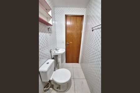 Casa para alugar com 95m², 2 quartos e 1 vaga Casa para alugar com 95m², 2 quartos e 1 vagaBanheiro 2
