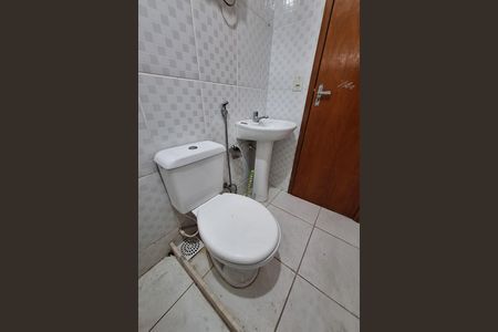 Casa para alugar com 95m², 2 quartos e 1 vaga Casa para alugar com 95m², 2 quartos e 1 vagaBanheiro 2