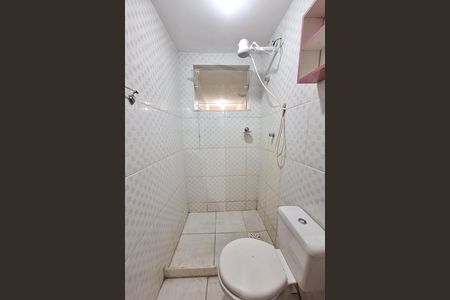 Casa para alugar com 95m², 2 quartos e 1 vaga Casa para alugar com 95m², 2 quartos e 1 vagaBanheiro 2