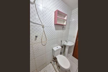Casa para alugar com 95m², 2 quartos e 1 vaga Casa para alugar com 95m², 2 quartos e 1 vagaBanheiro 2