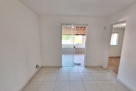 Casa para alugar com 95m², 2 quartos e 1 vaga Casa para alugar com 95m², 2 quartos e 1 vagaQuarto