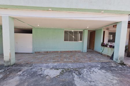Fachada de casa para alugar com 2 quartos, 95m² em Jardim Primavera, Duque de Caxias