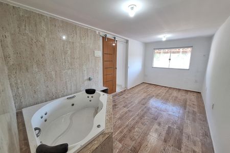 Casa para alugar com 95m², 2 quartos e 1 vaga Casa para alugar com 95m², 2 quartos e 1 vagaBanheiro 3