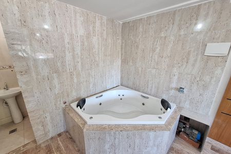 Casa para alugar com 95m², 2 quartos e 1 vaga Casa para alugar com 95m², 2 quartos e 1 vagaBanheiro 3