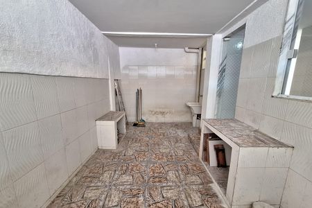 Garagem de casa para alugar com 2 quartos, 95m² em Jardim Primavera, Duque de Caxias